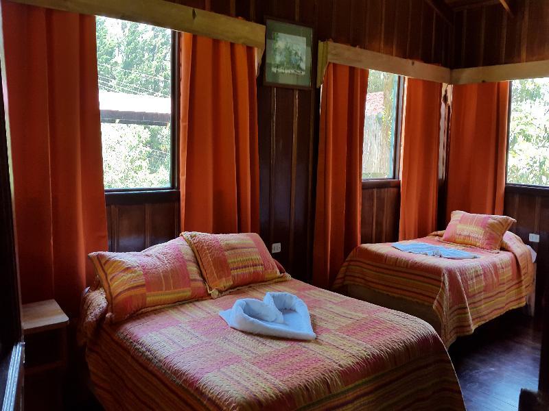 Hostel Villa Verde Monteverde Exteriör bild