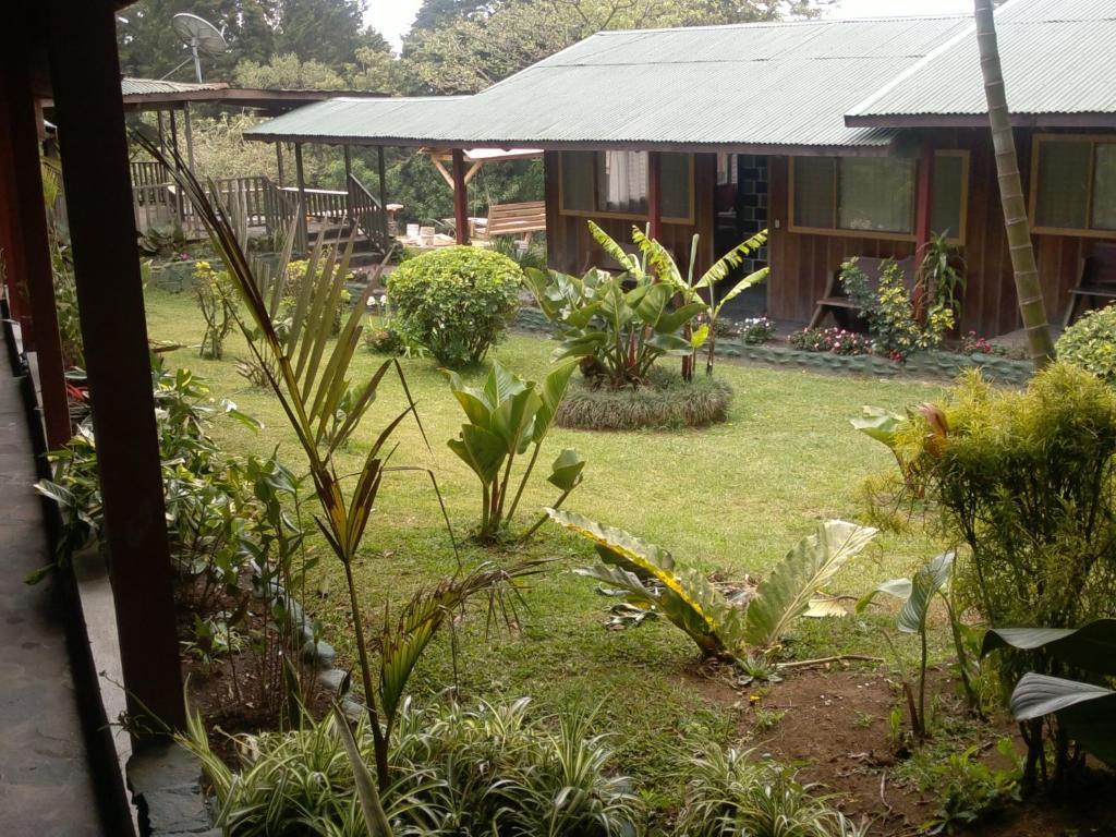 Hostel Villa Verde Monteverde Exteriör bild